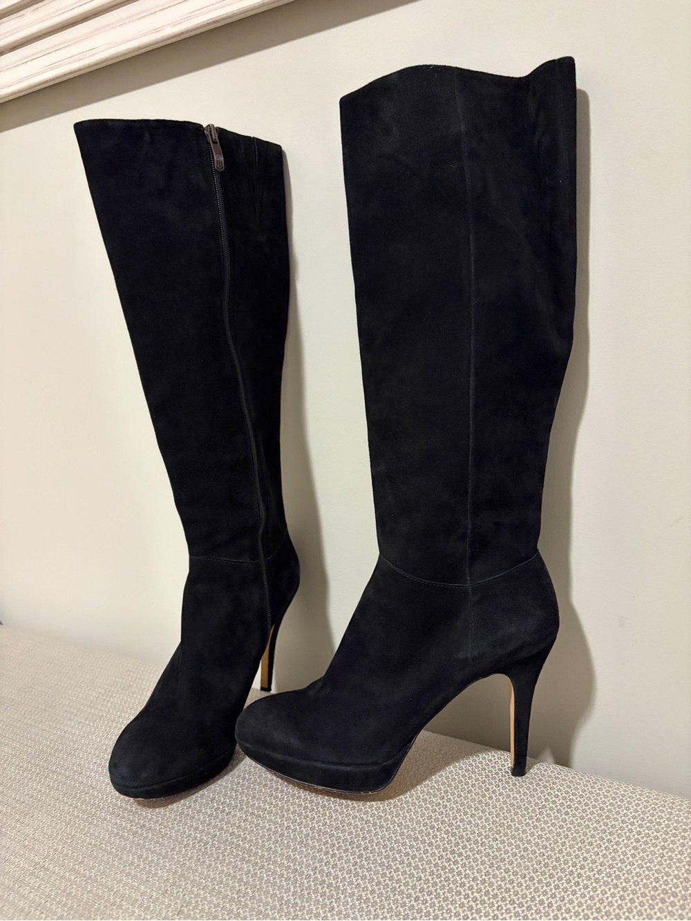 Vince Camuto Desiree Black Suede Knee High Platform Boots Size 7.5